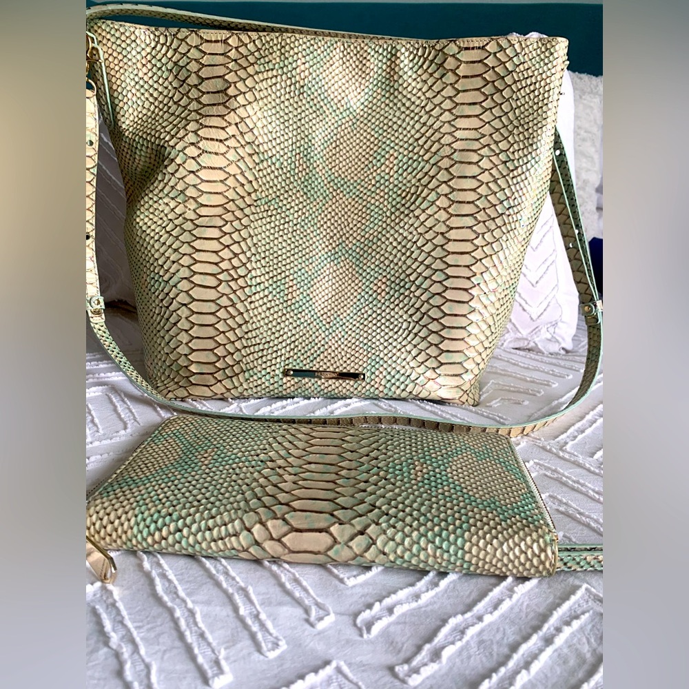 Brahmin Purse & matching Wristlet Wallet